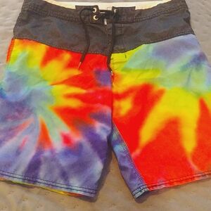 Men,s Billabong skater shorts tie dye style